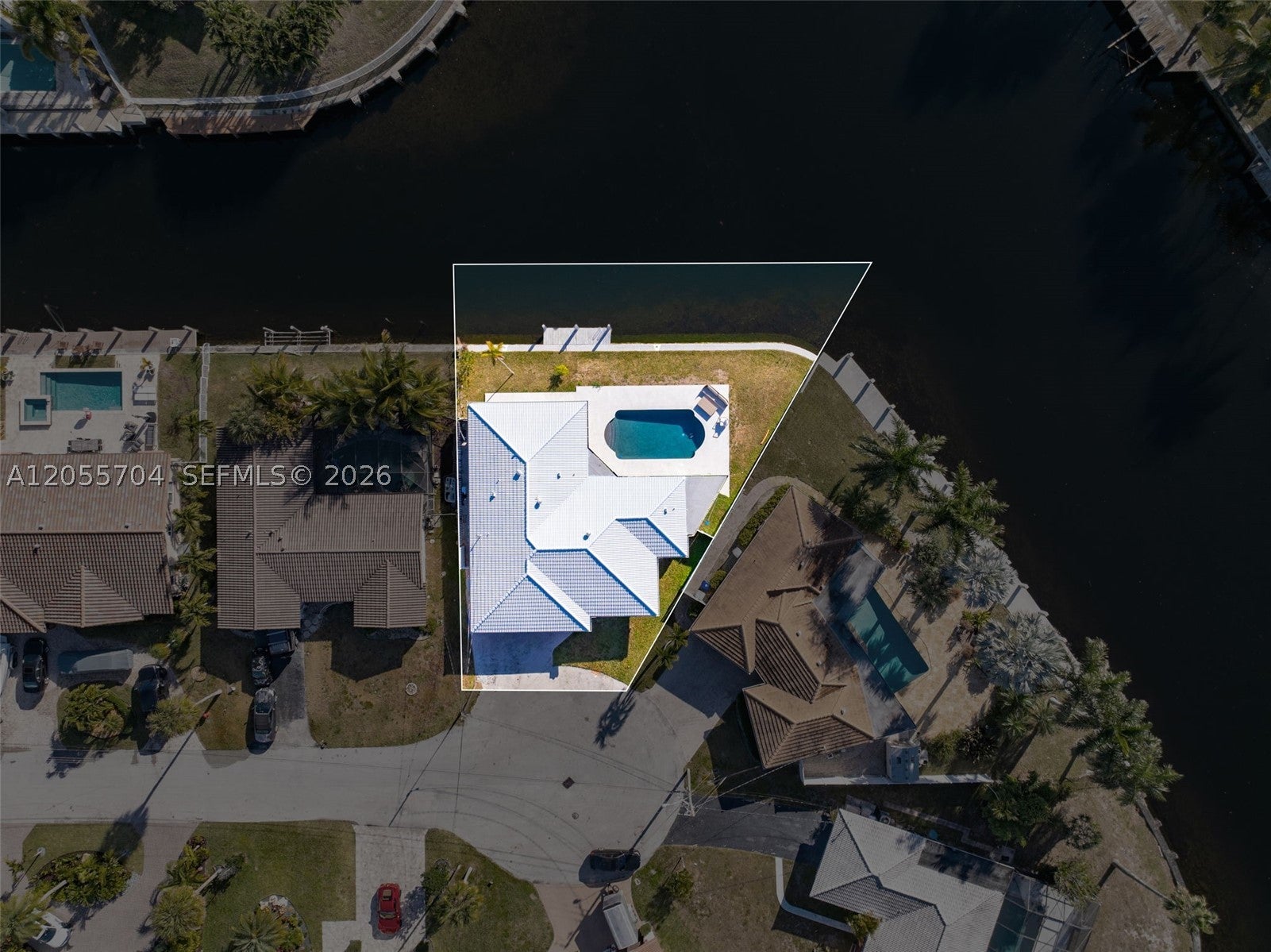 670 SE 7th Ave