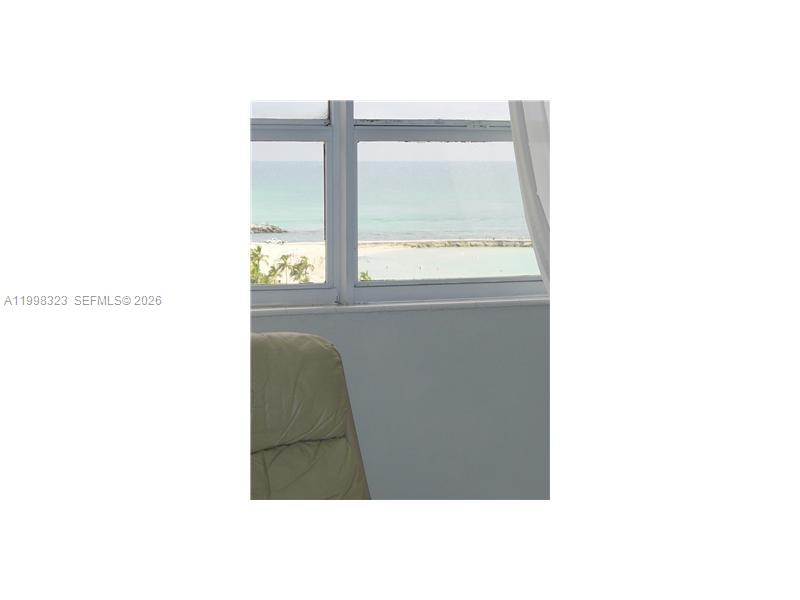 THE PLAZA OF BAL HARBOUR - Residential Lease