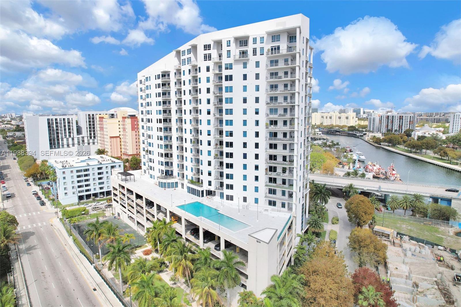 NEO CONDO - Residential