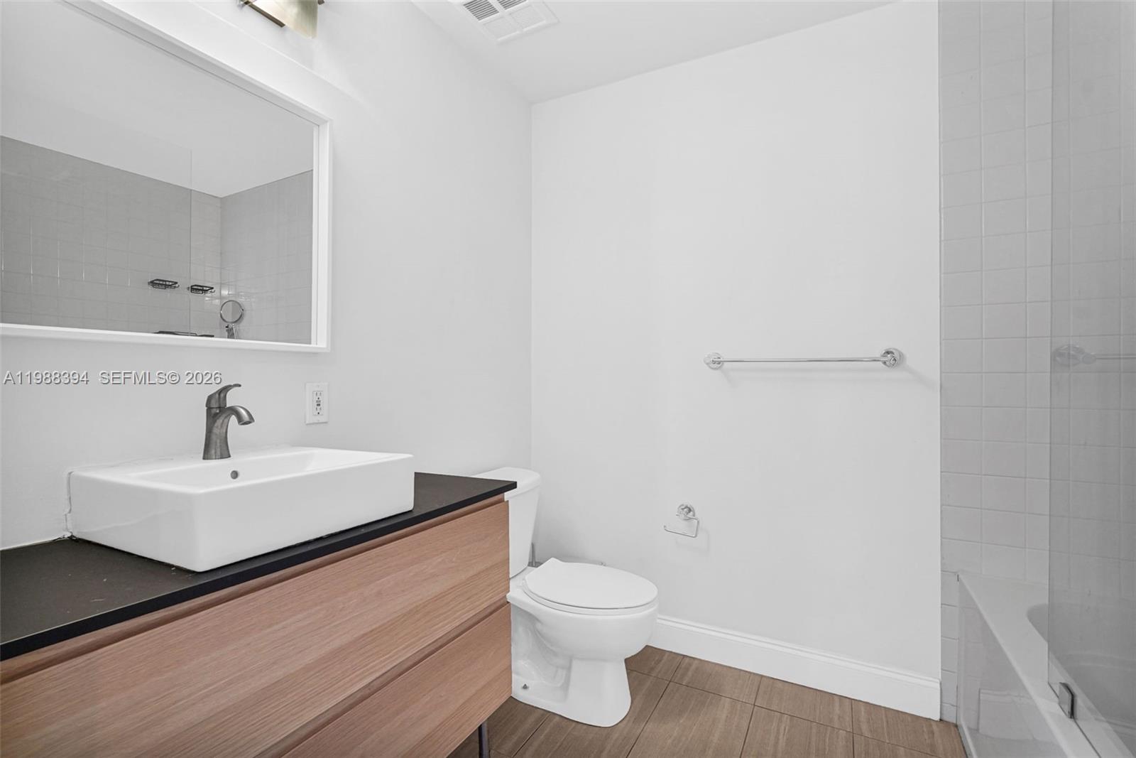 NEO CONDO - Residential