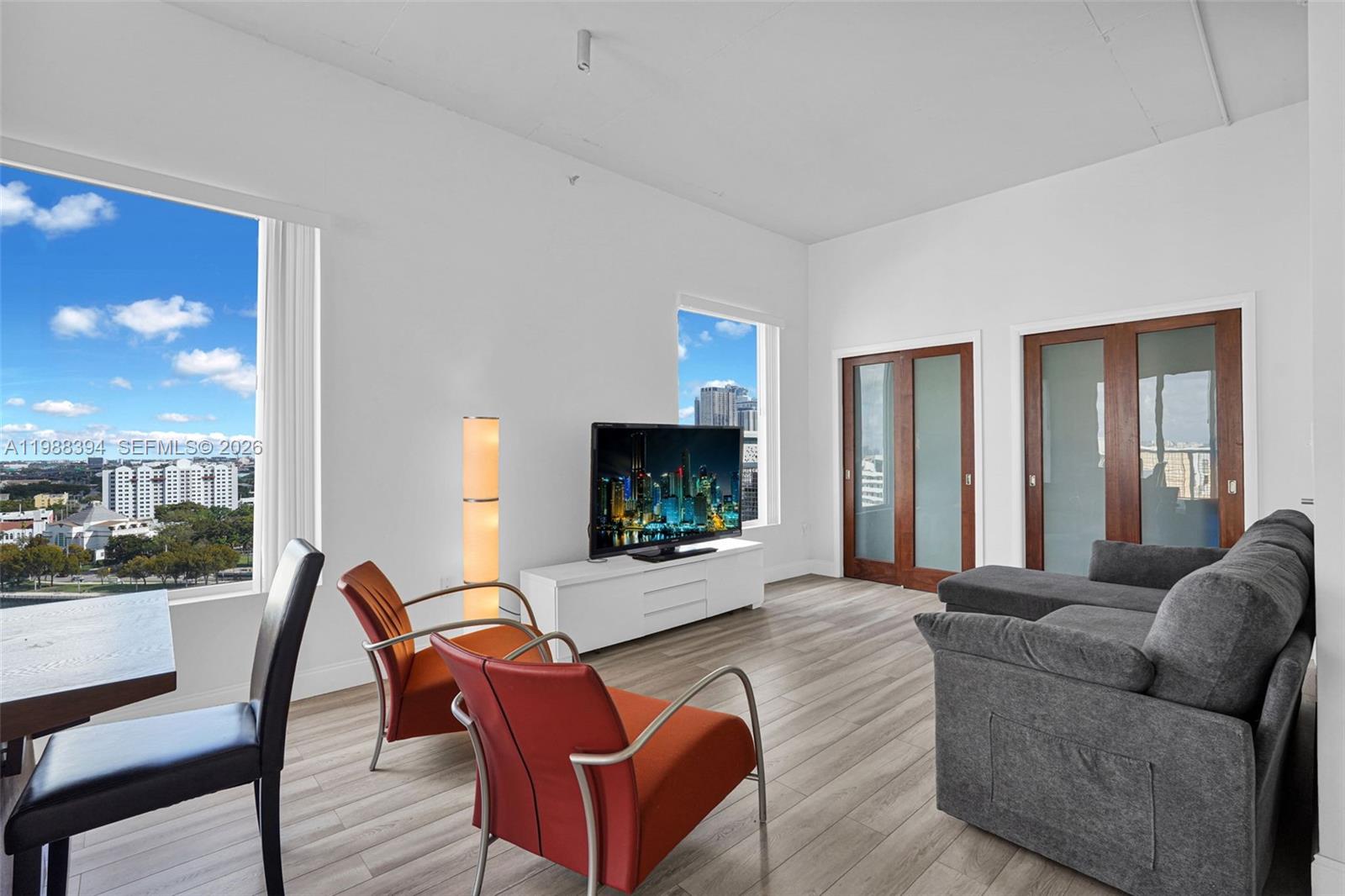 NEO CONDO - Residential