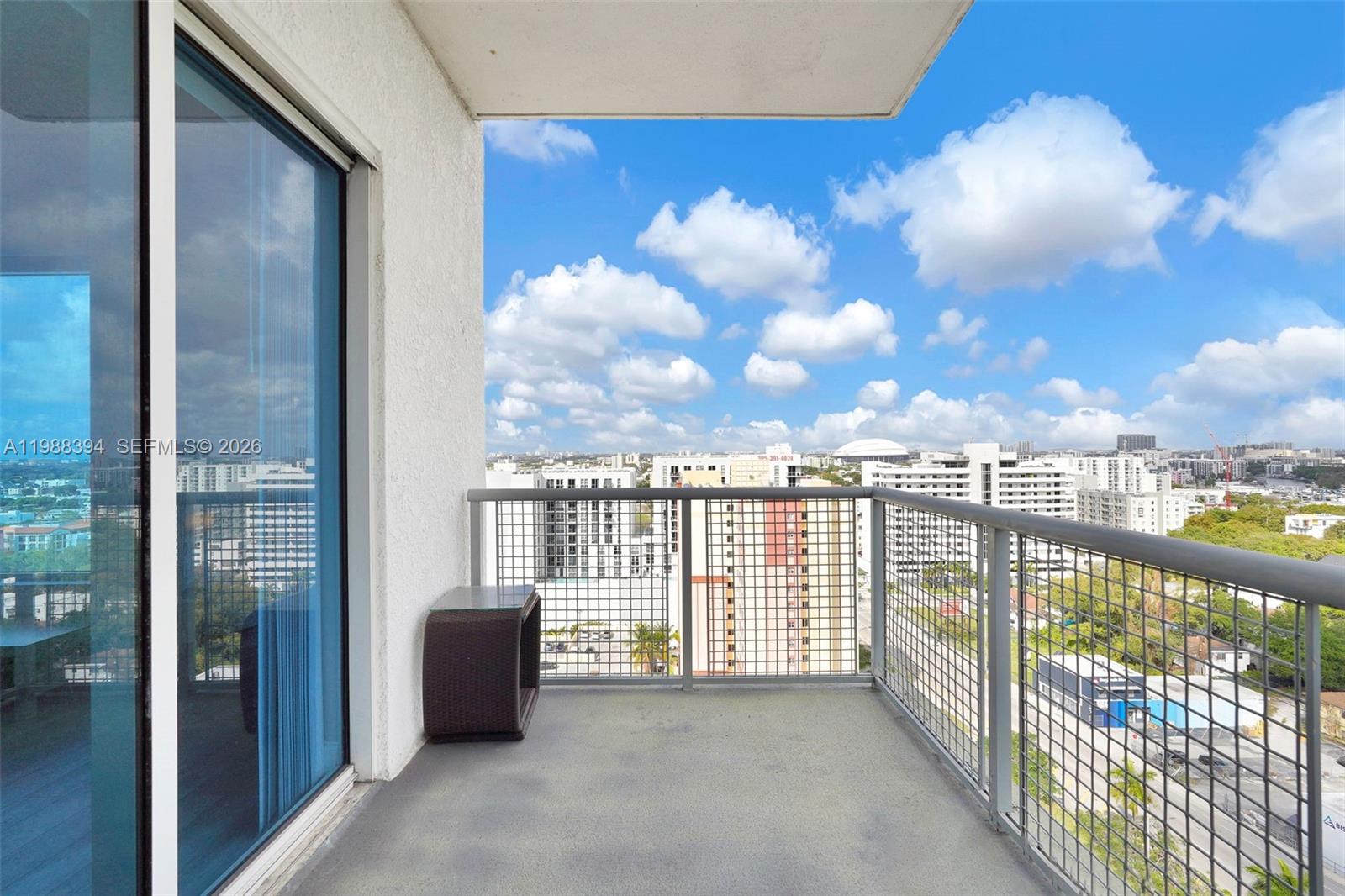 NEO CONDO - Residential