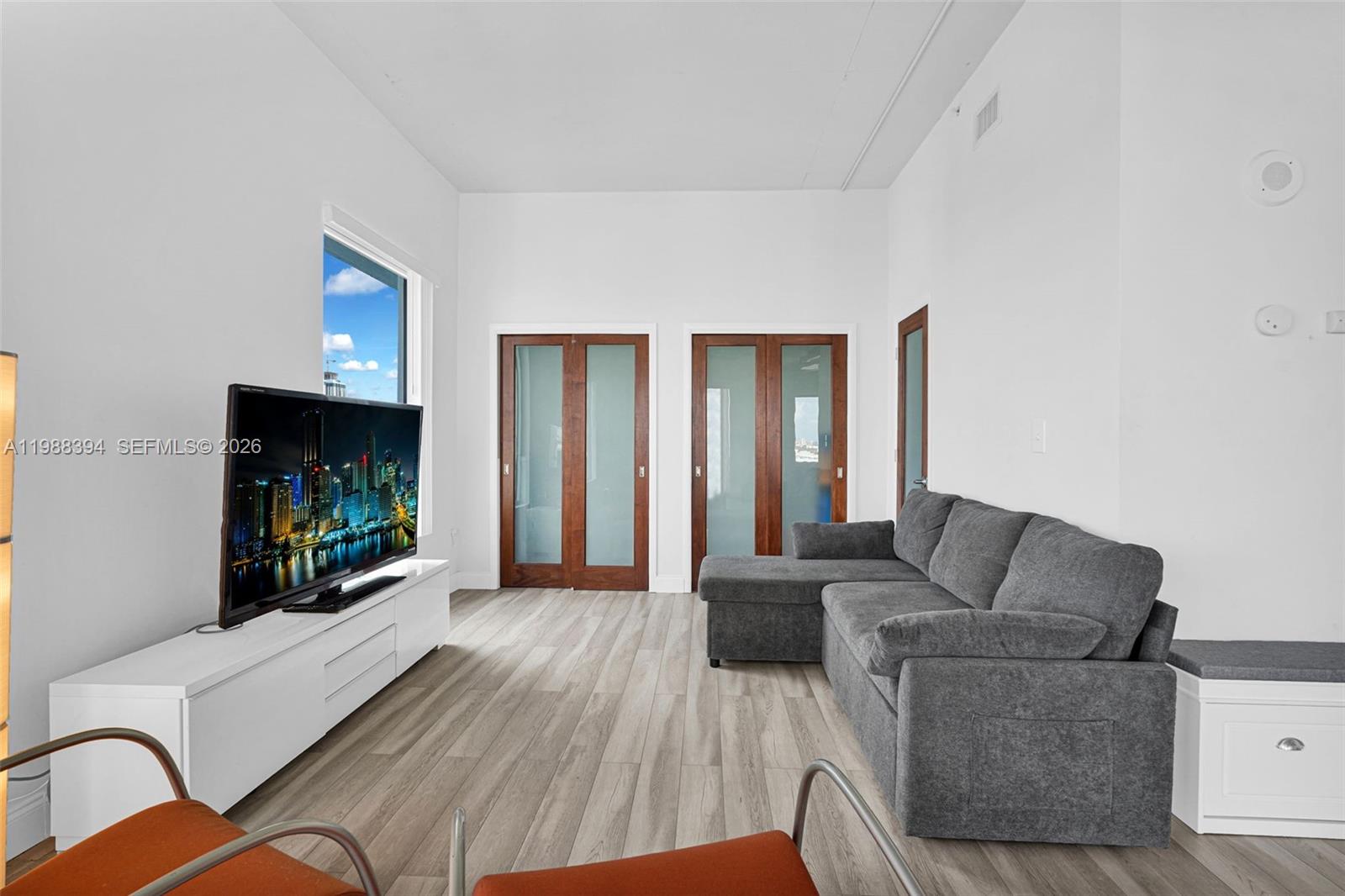 NEO CONDO - Residential