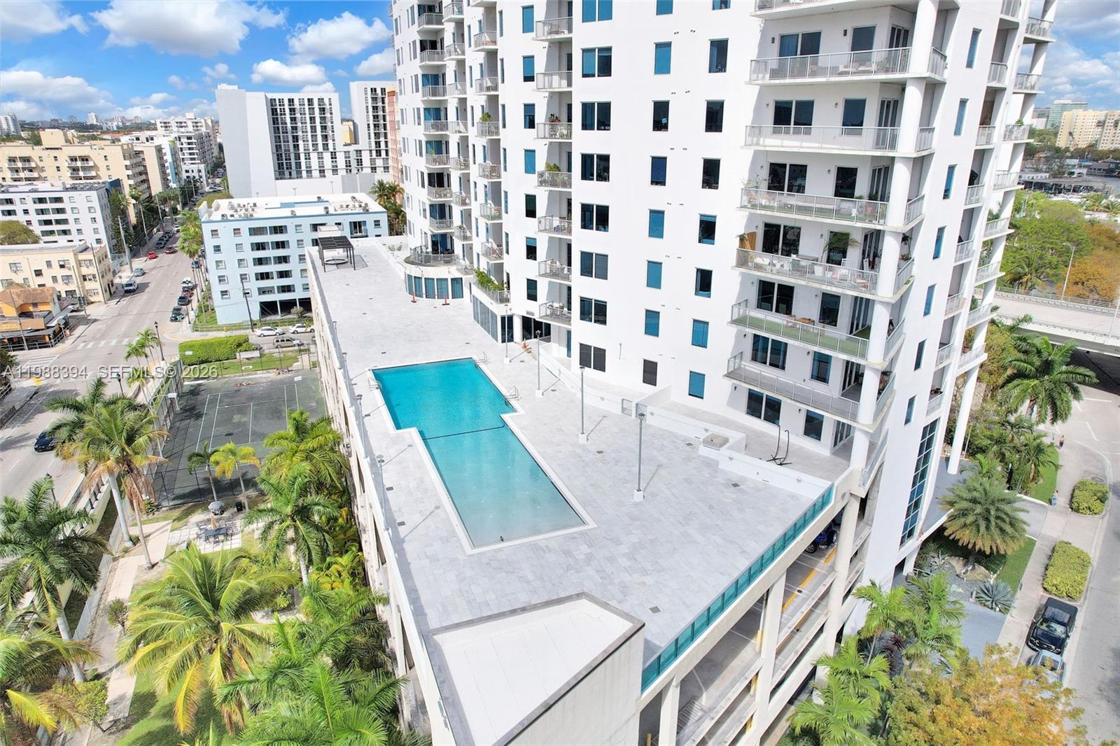 NEO CONDO - Residential