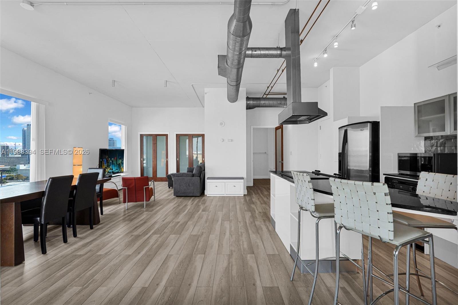 NEO CONDO - Residential