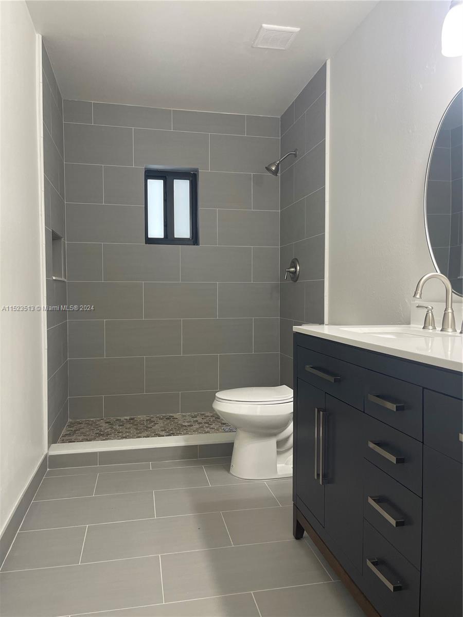 CLUB MANOR - Residential Lease