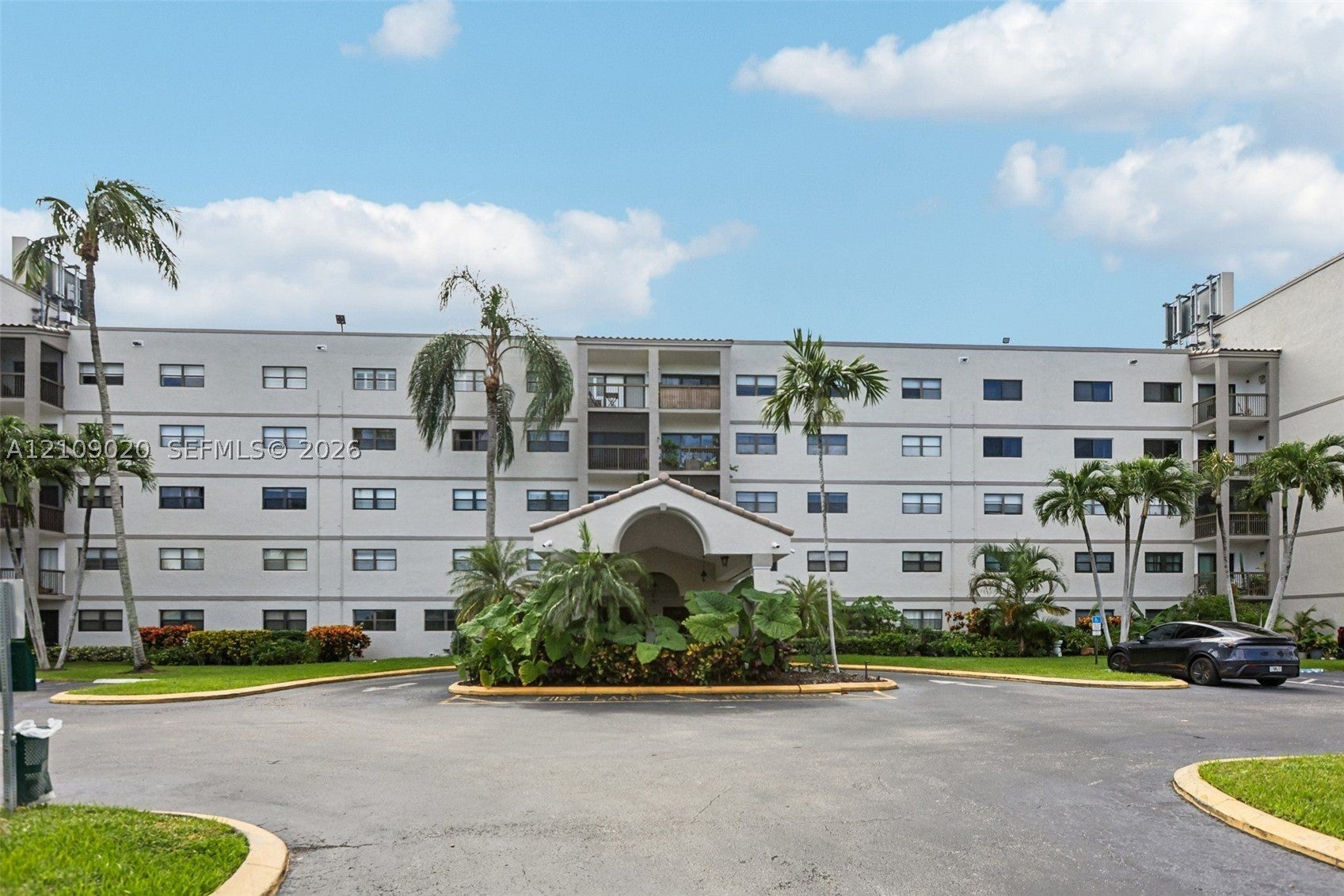701 NW 19th St 300