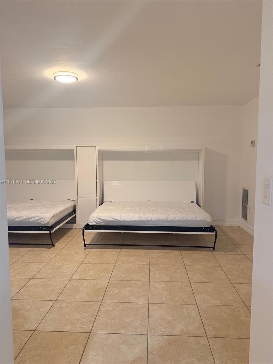 DEL PRADO MARINA - Residential Lease