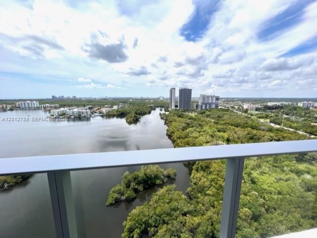 MARINA PALMS RESIDENCES S - Residential Lease