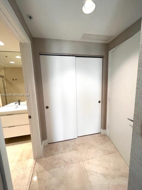 MARINA PALMS RESIDENCES S - Residential Lease