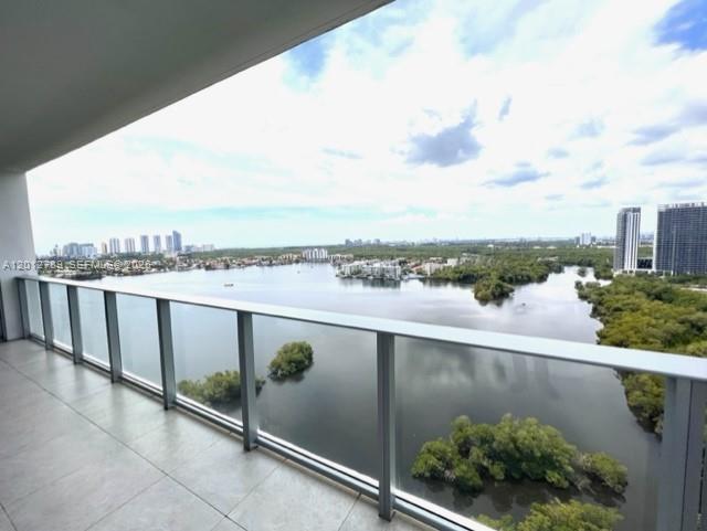 MARINA PALMS RESIDENCES S - Residential Lease
