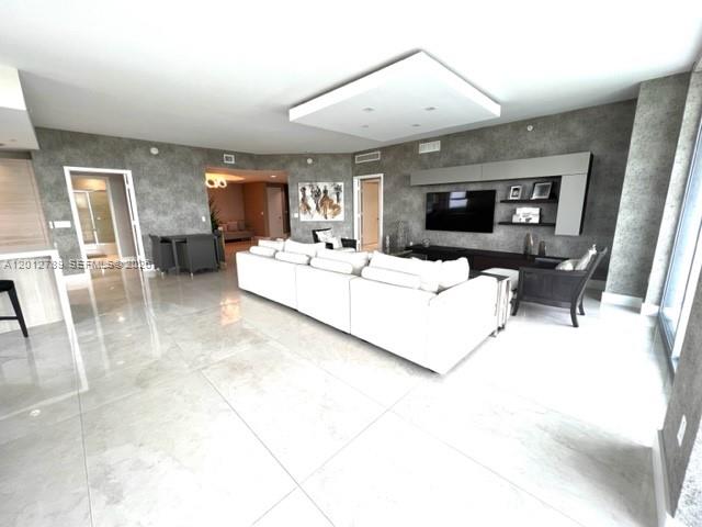 MARINA PALMS RESIDENCES S - Residential Lease