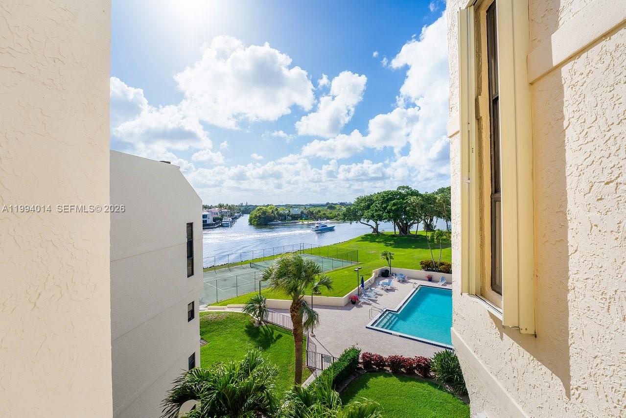 EVERGLADES OF NORTH PALM - Residential