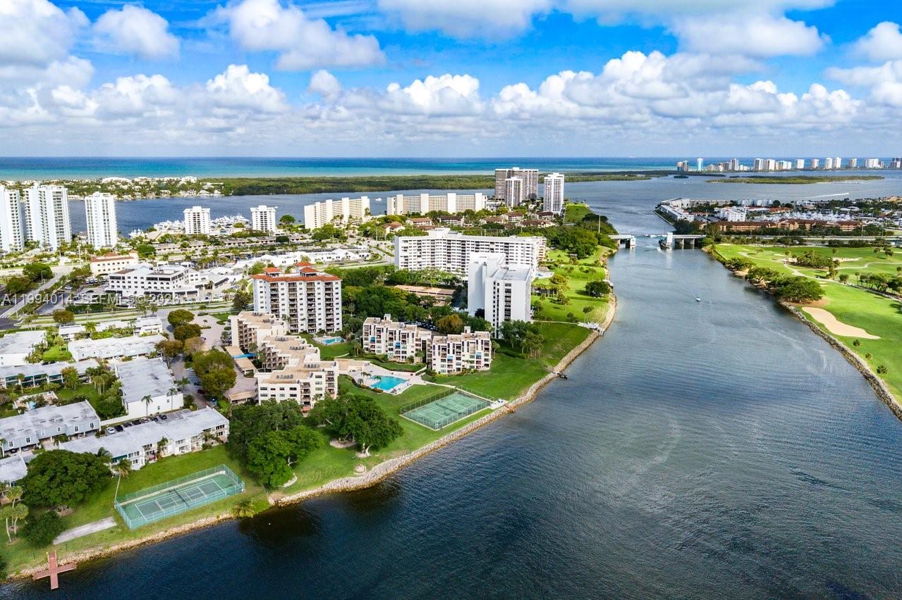 EVERGLADES OF NORTH PALM - Residential