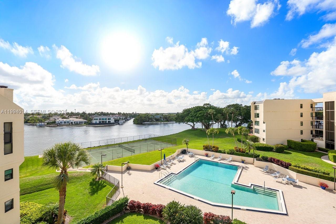 EVERGLADES OF NORTH PALM - Residential