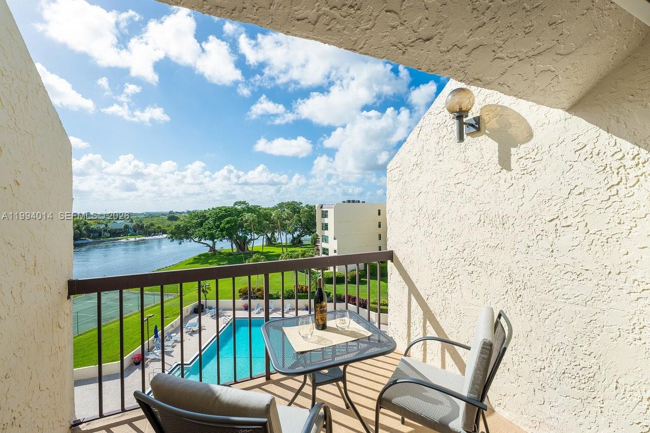 EVERGLADES OF NORTH PALM - Residential