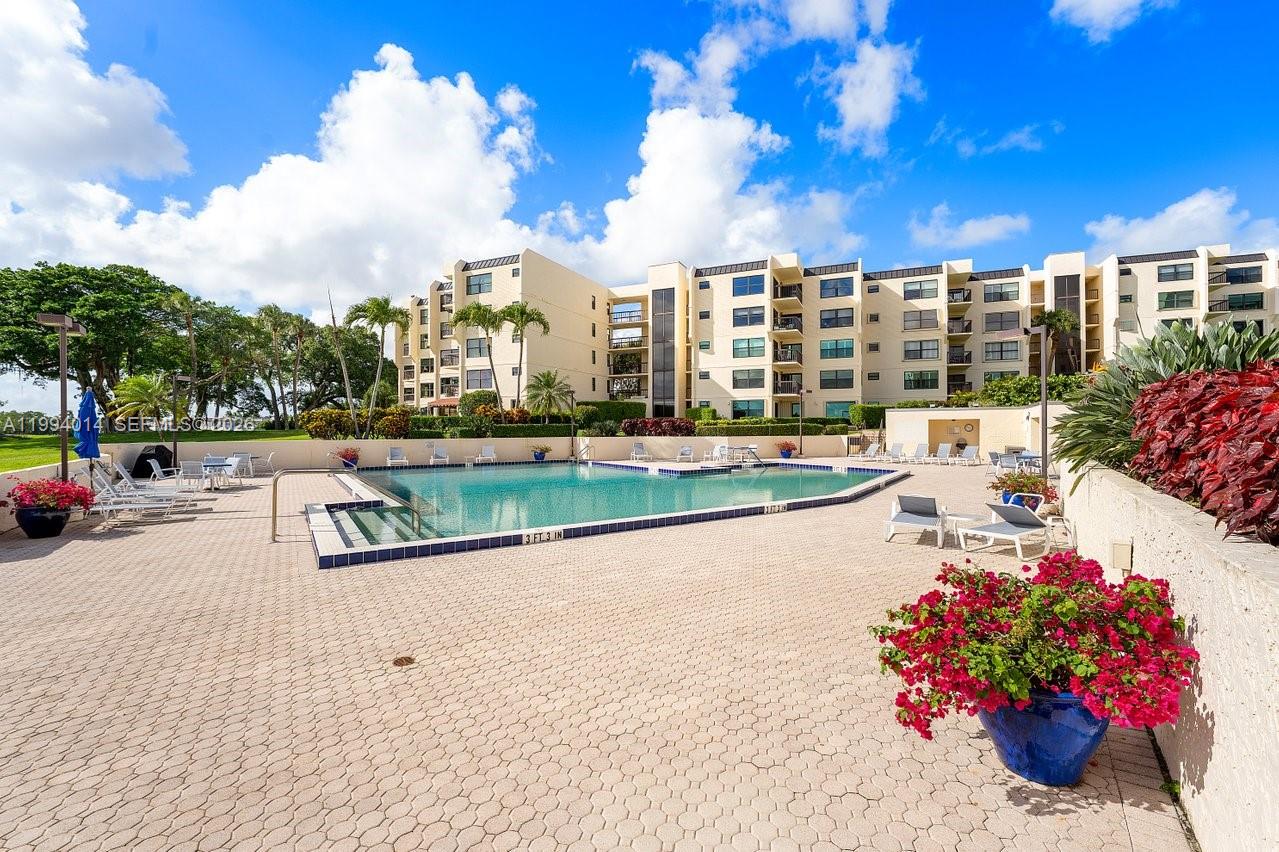 EVERGLADES OF NORTH PALM - Residential