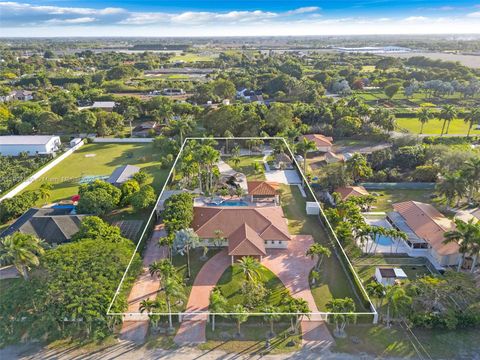 19790 SW 208th St Miami FL 33187