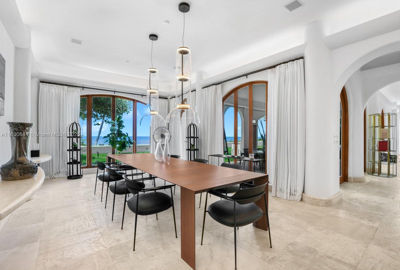 GOLDEN BEACH SEC B - Residential