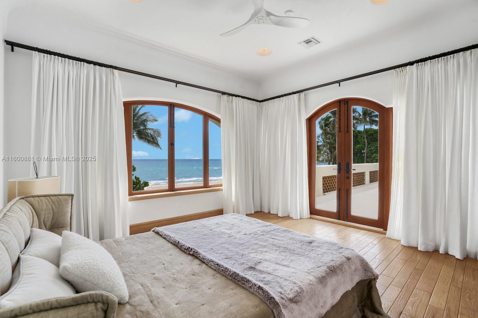 GOLDEN BEACH SEC B - Residential