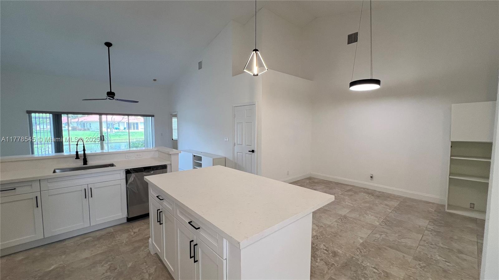 QUAIL RUN VILLAS - Residential