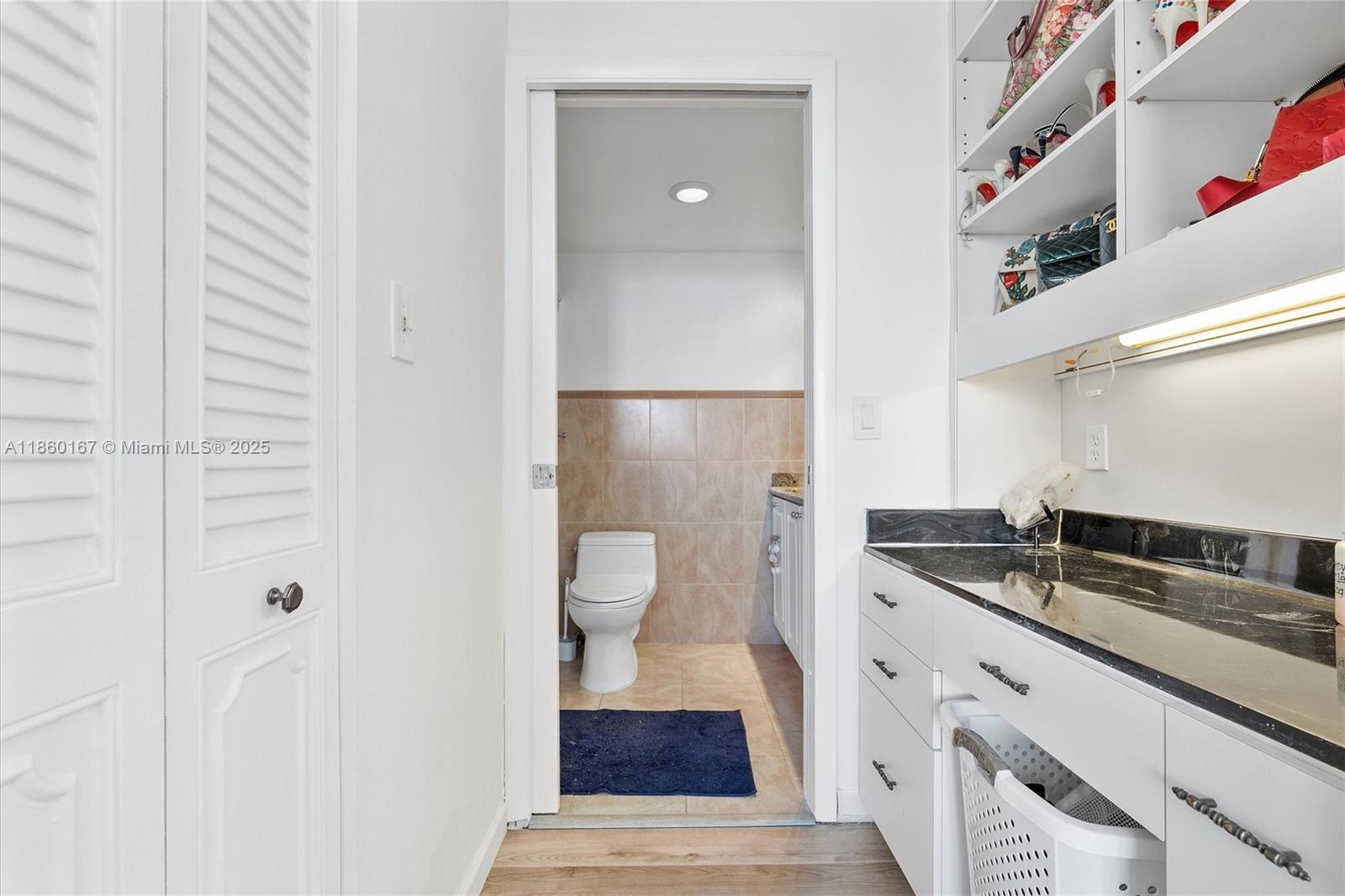 QUADOMAIN TOWER I AND IV - Residential