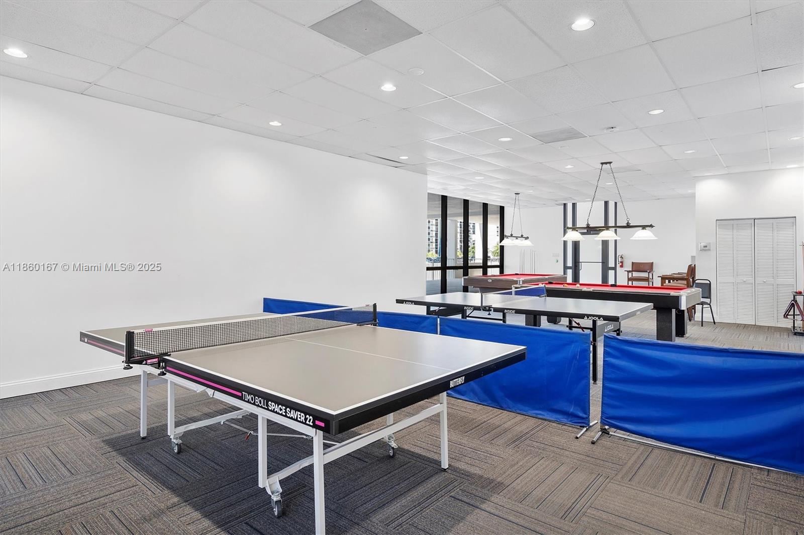 QUADOMAIN TOWER I AND IV - Residential