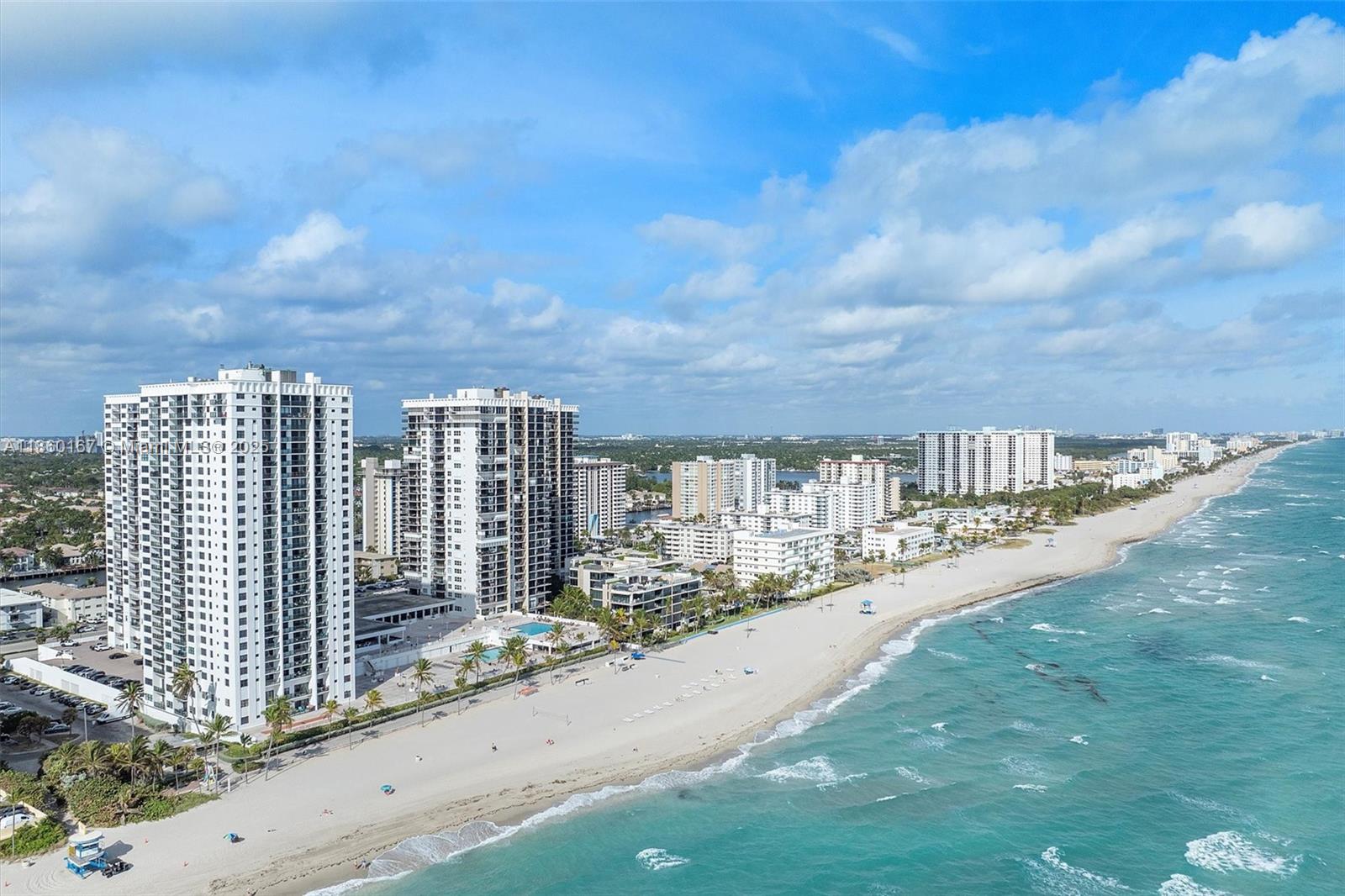 QUADOMAIN TOWER I AND IV - Residential