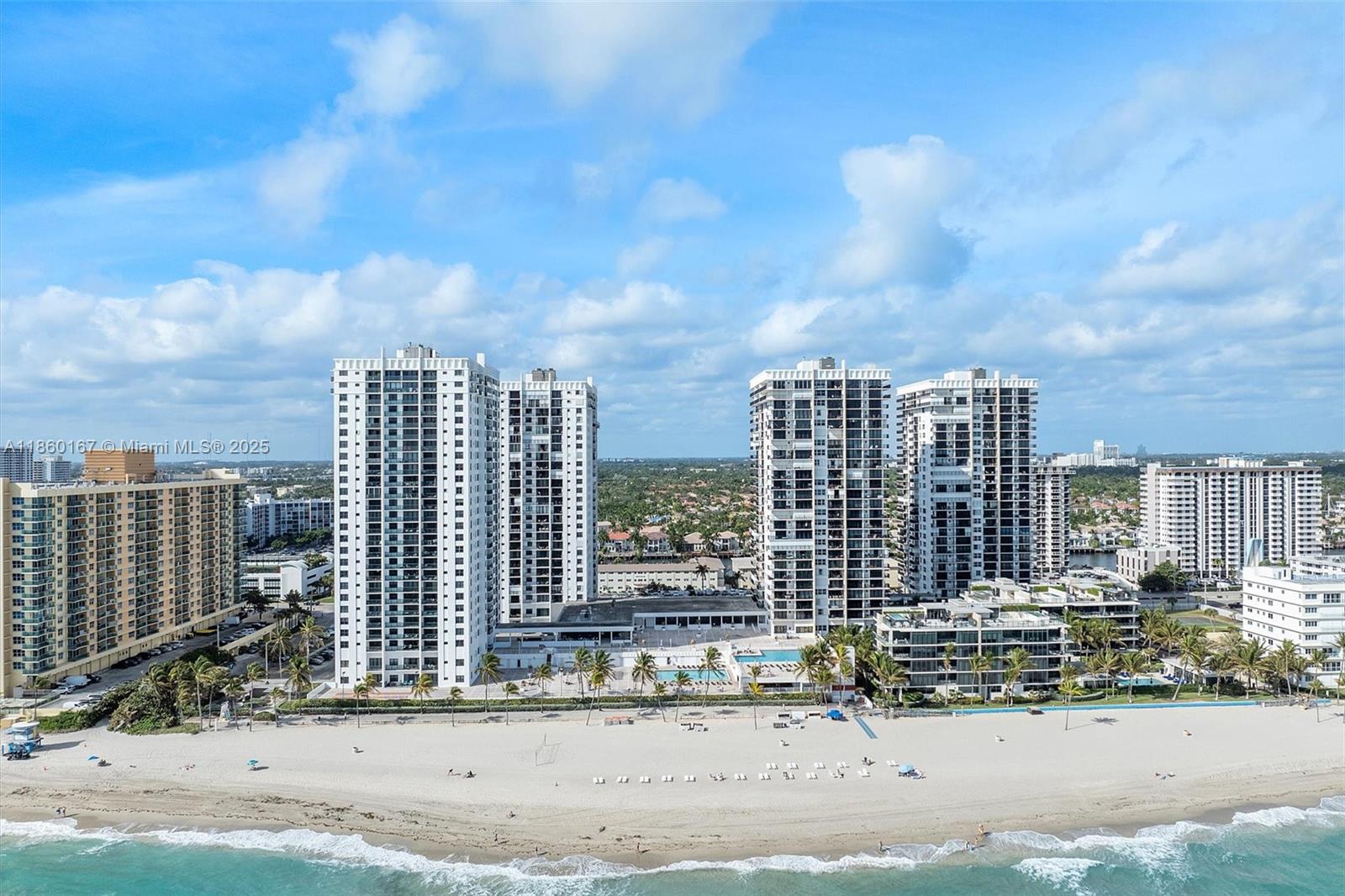 QUADOMAIN TOWER I AND IV - Residential