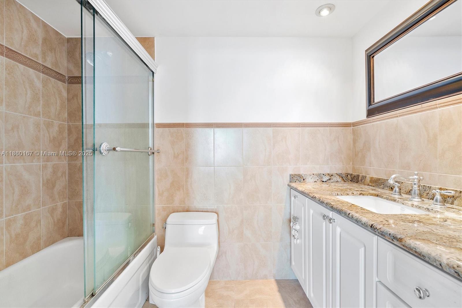 QUADOMAIN TOWER I AND IV - Residential