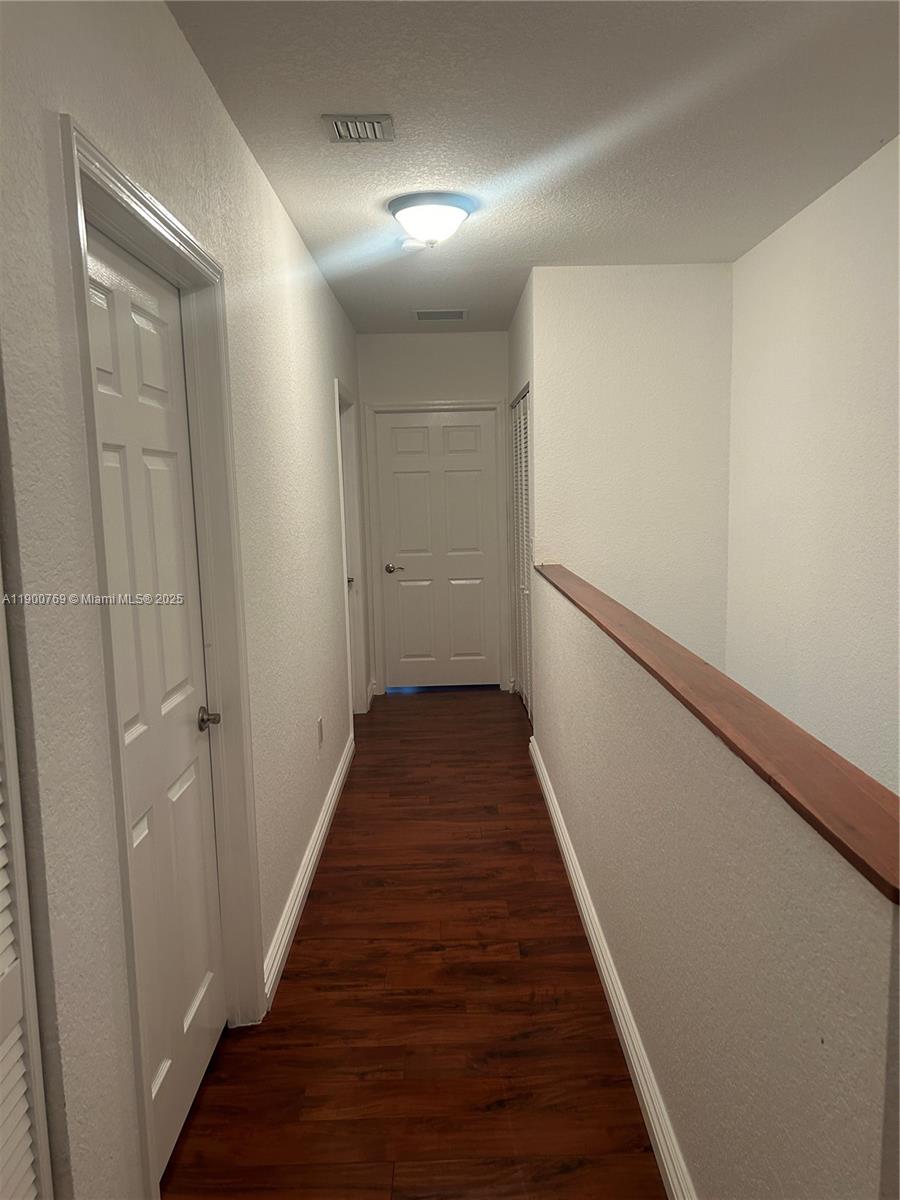 INDIANA GROVE CONDO - Residential Lease