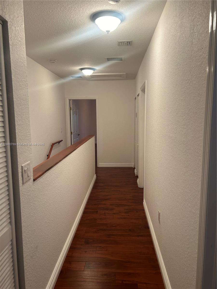 INDIANA GROVE CONDO - Residential Lease