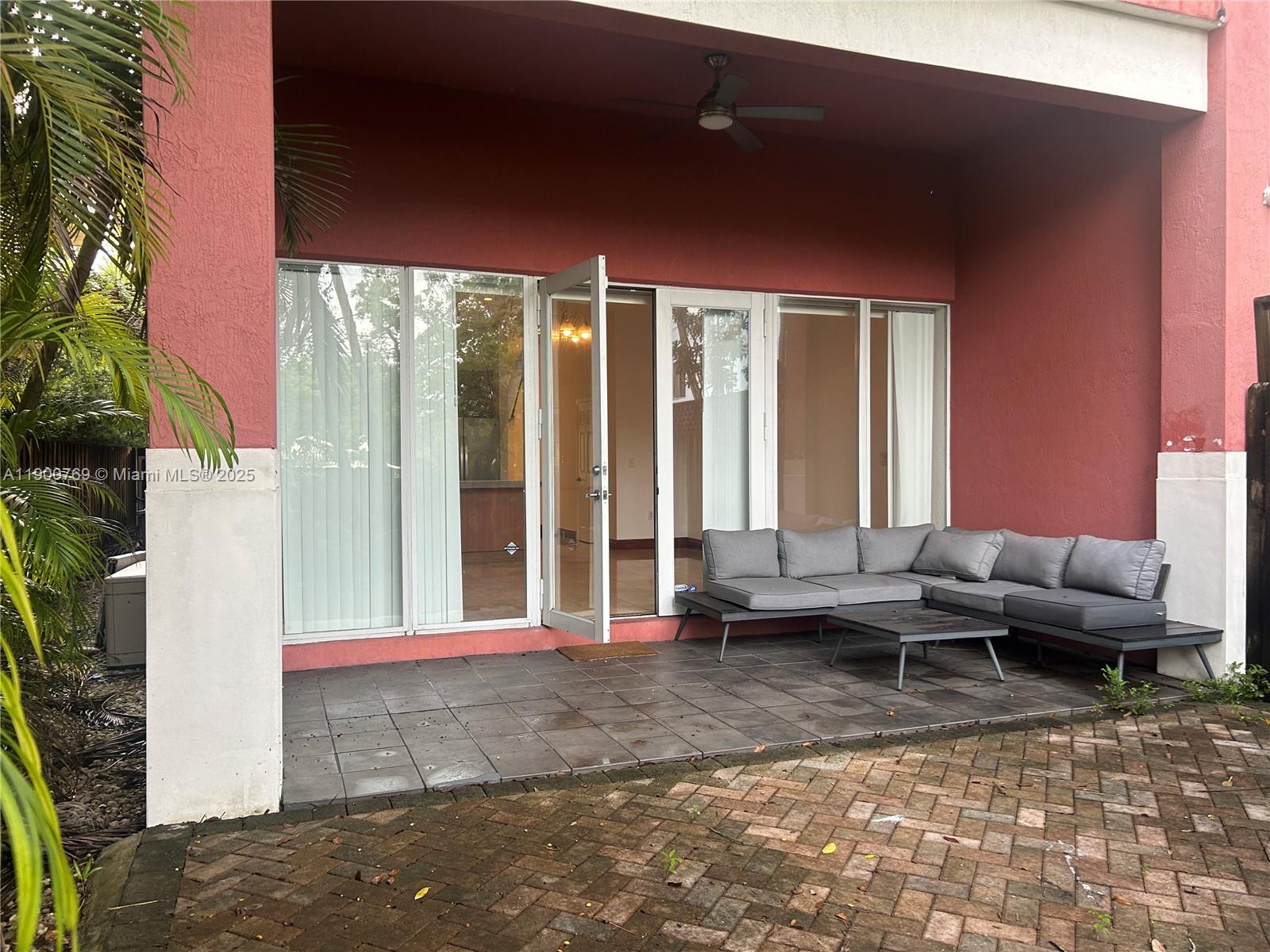 INDIANA GROVE CONDO - Residential Lease