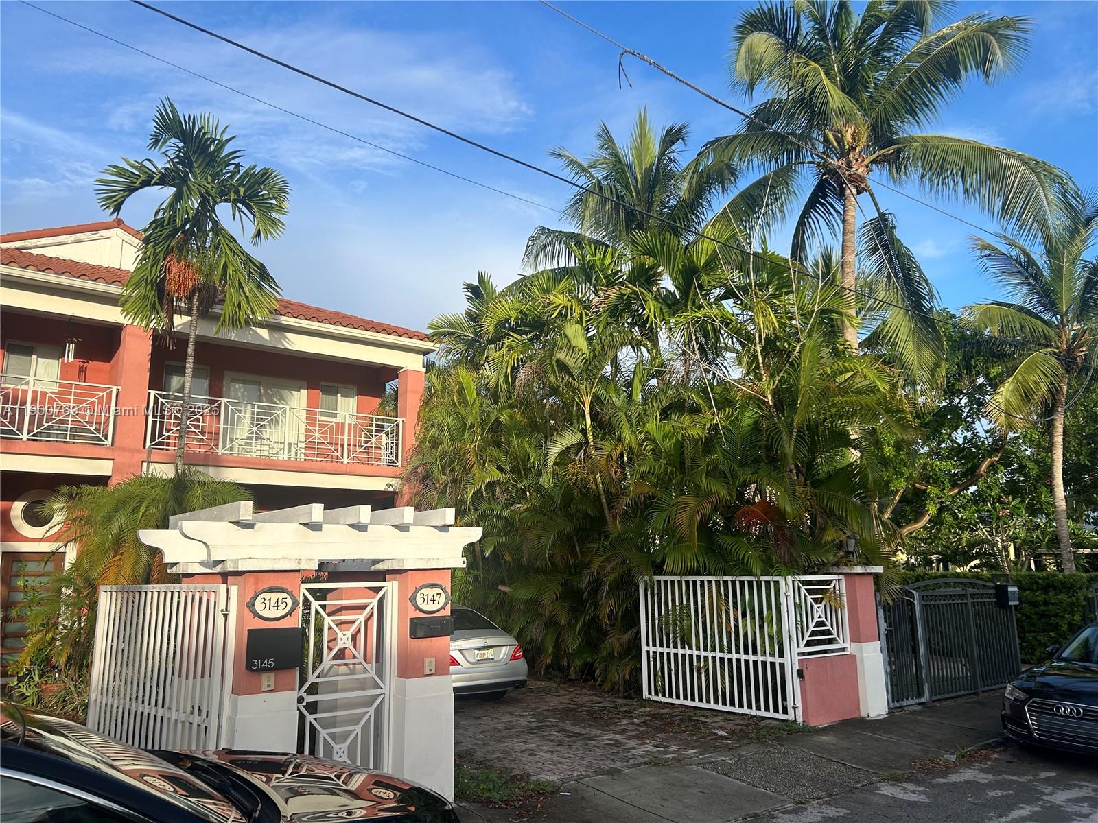 INDIANA GROVE CONDO - Residential Lease