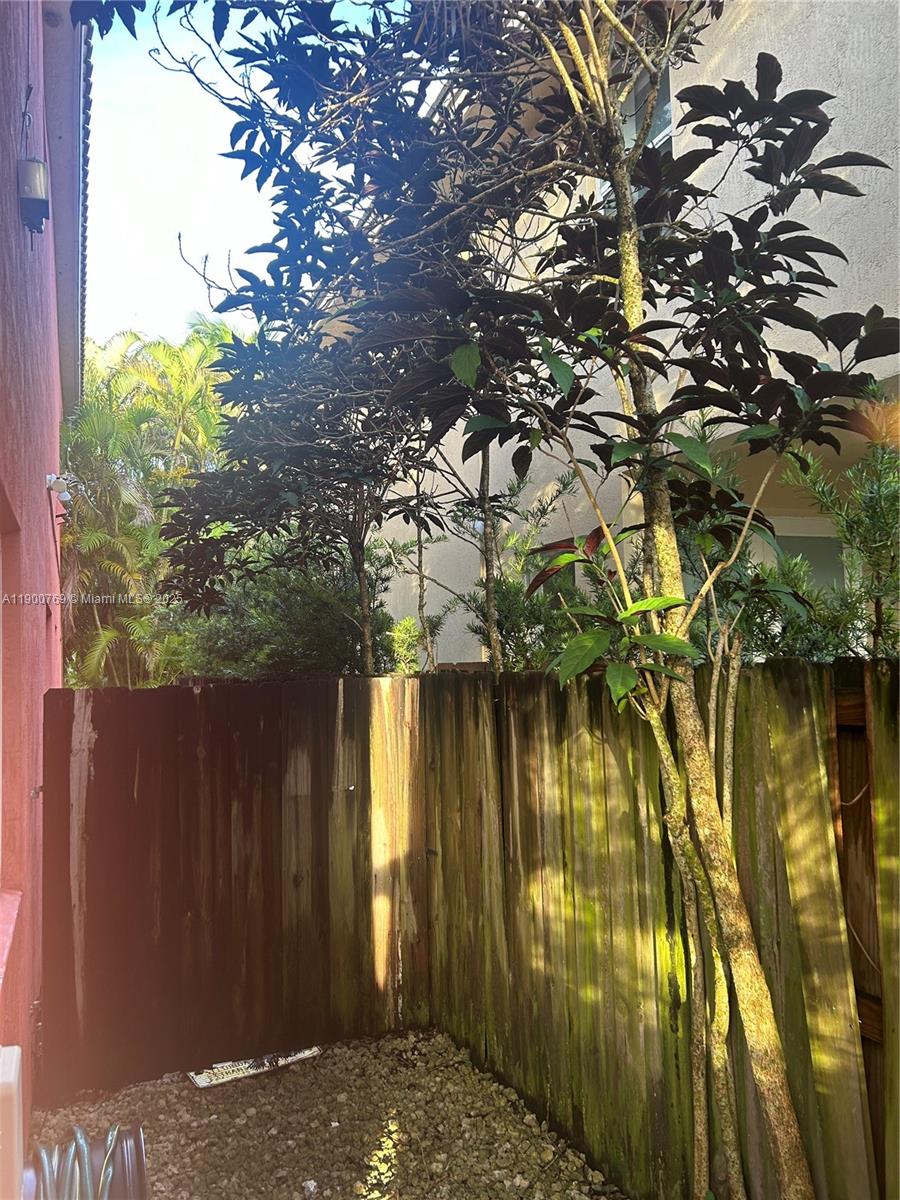 INDIANA GROVE CONDO - Residential Lease