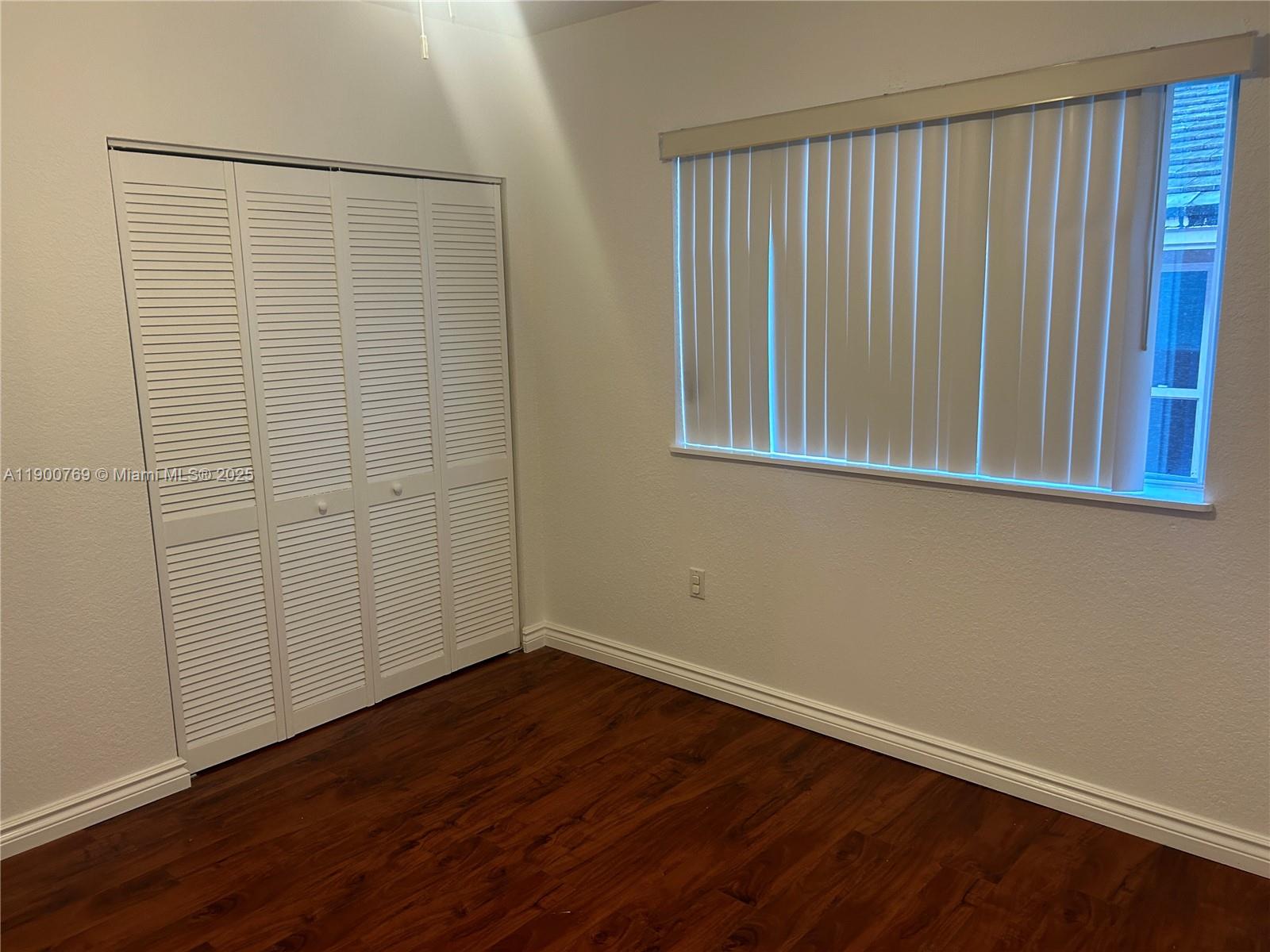 INDIANA GROVE CONDO - Residential Lease