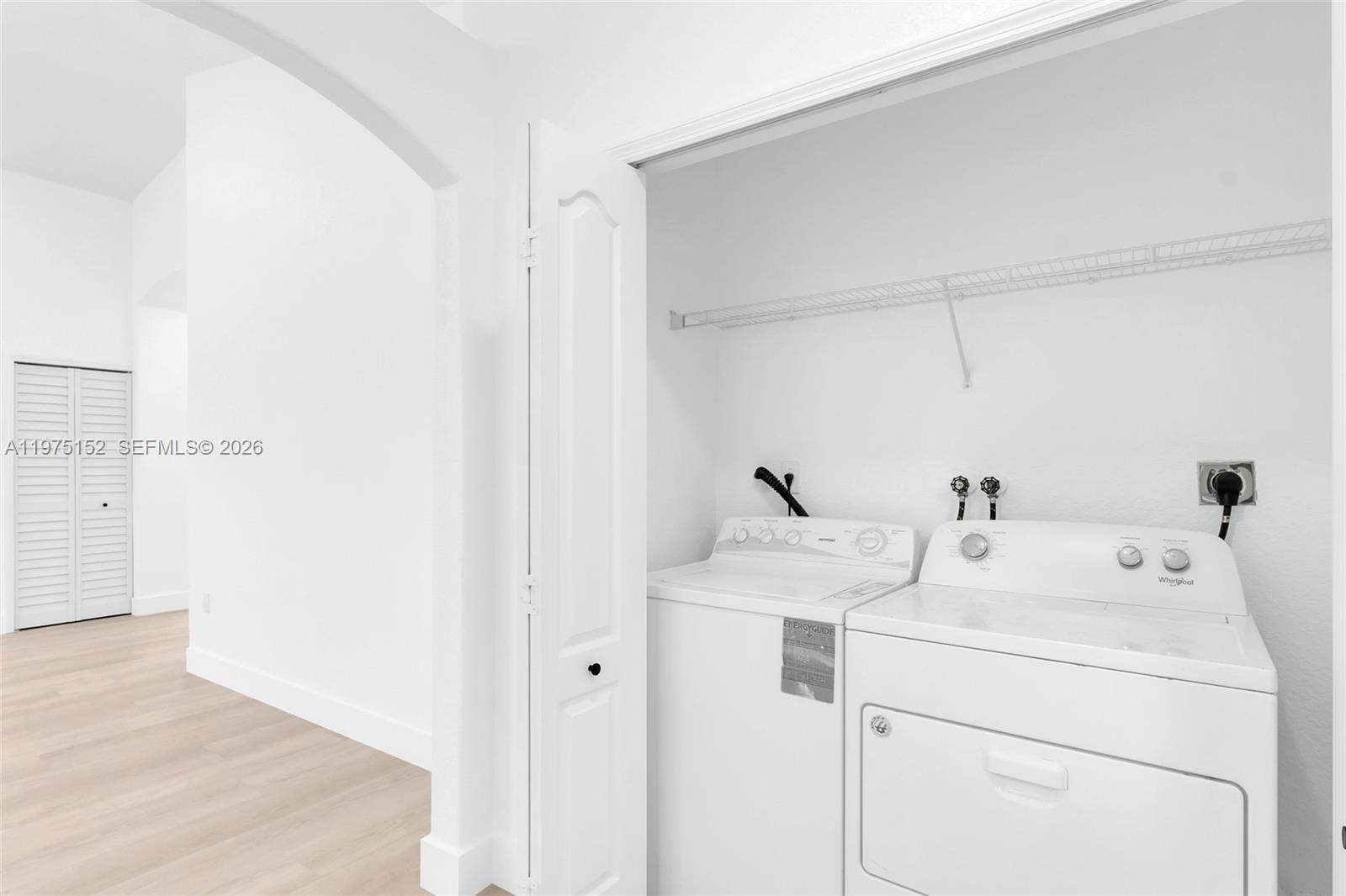 SUNSET LAKES ESTATES 1ST - Residential