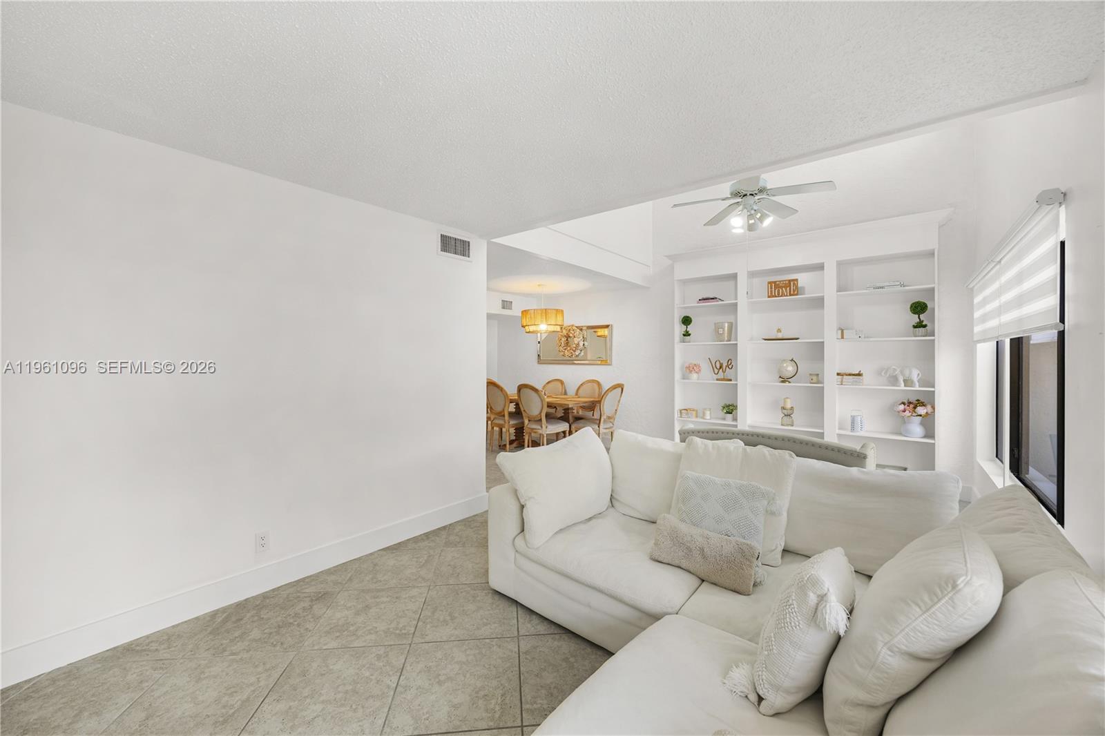 COLONIAL LAKES VILLAS - Residential