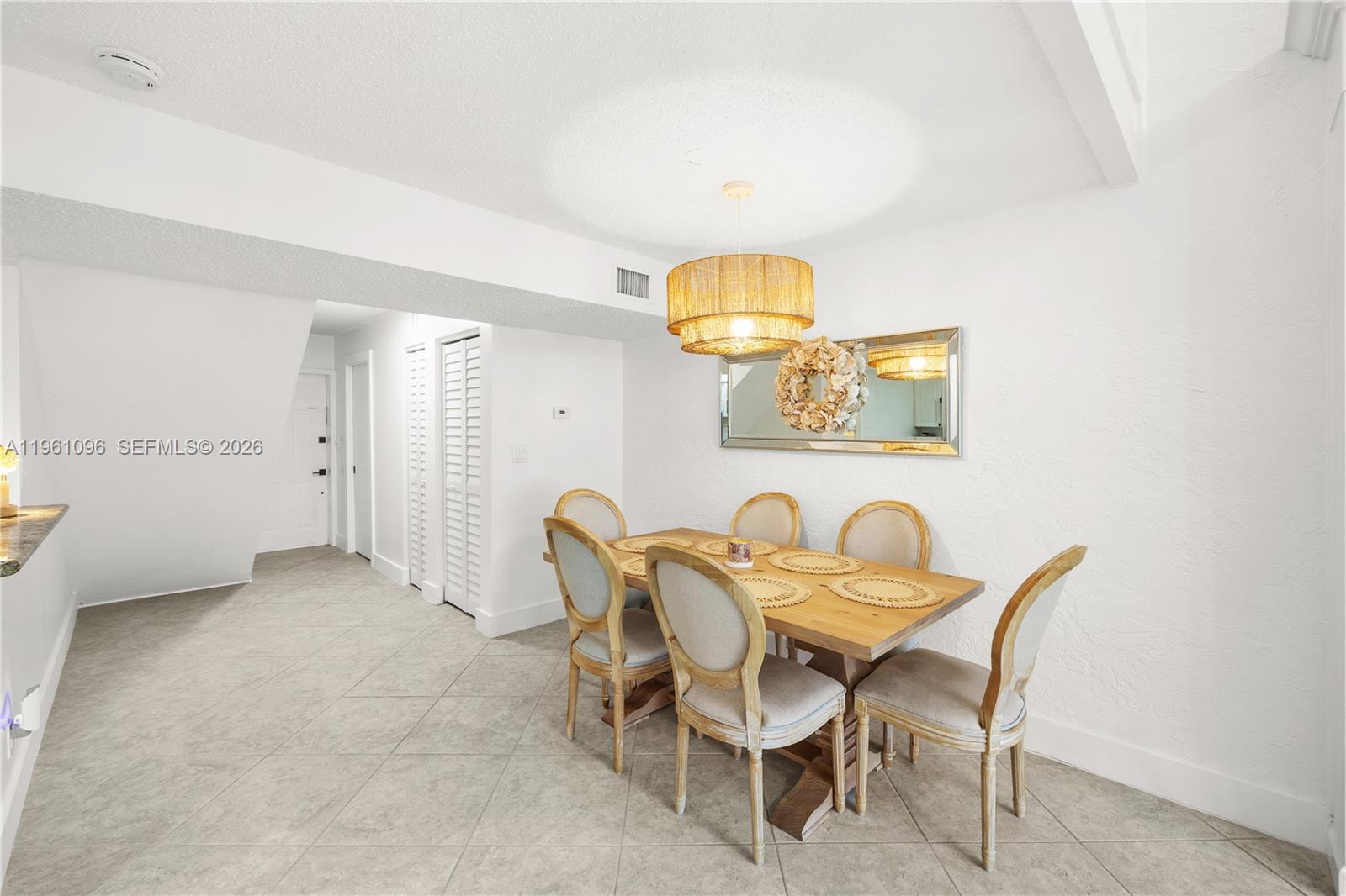 COLONIAL LAKES VILLAS - Residential