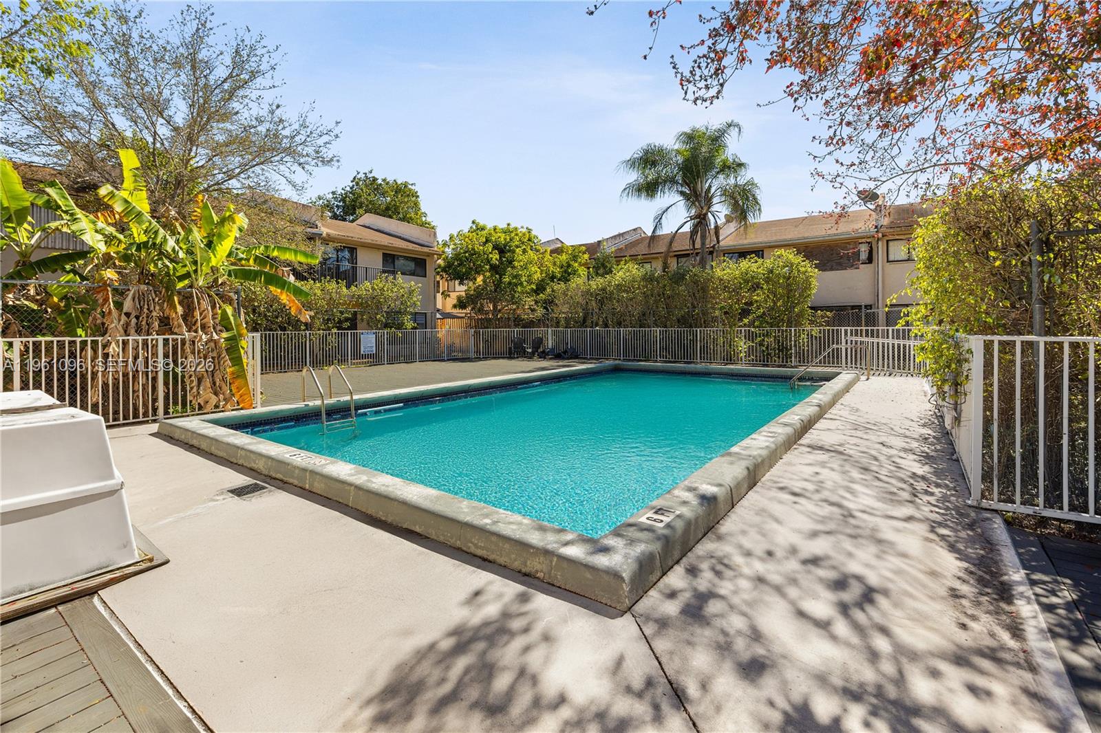 COLONIAL LAKES VILLAS - Residential