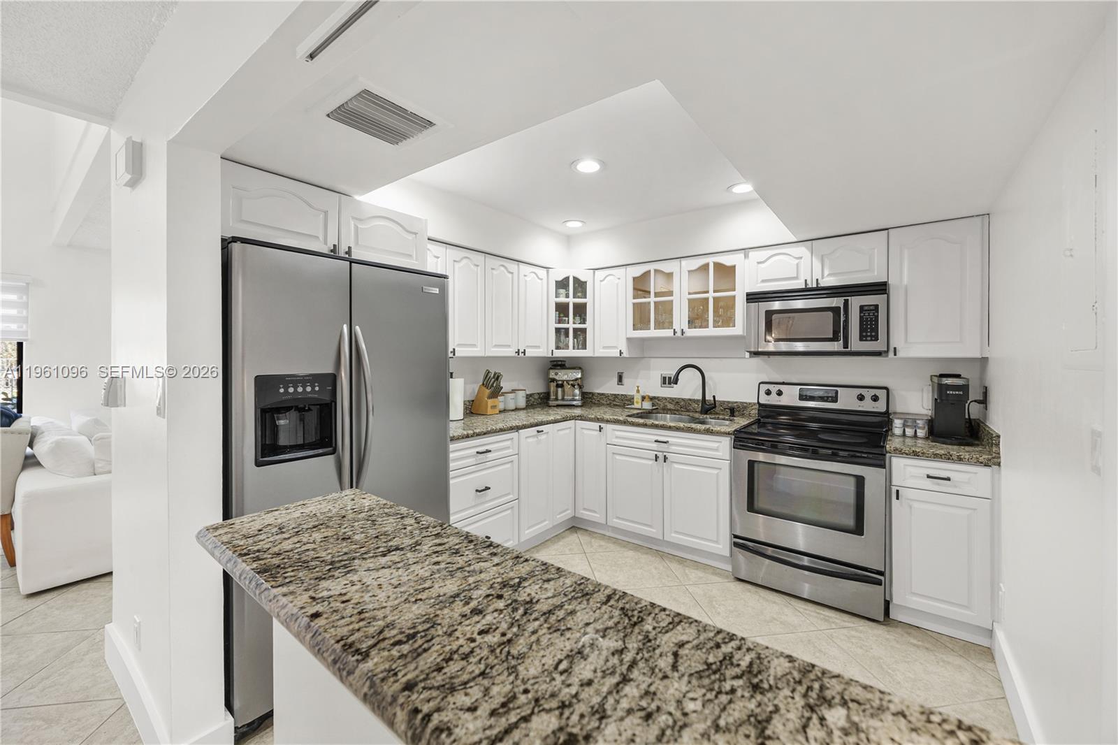 COLONIAL LAKES VILLAS - Residential