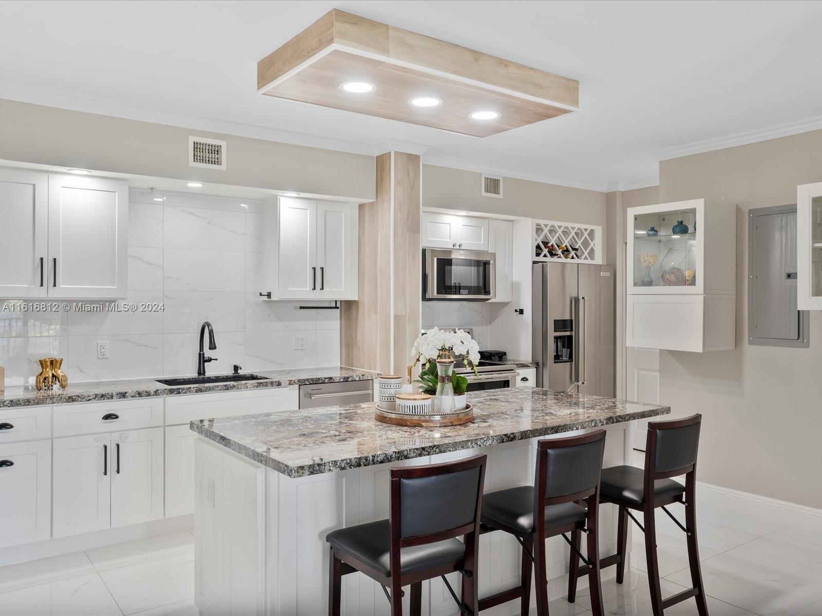 Property for Sale at 17100 N Bay Rd 1602, Sunny Isles Beach, Miami-Dade County, Florida - Bedrooms: 2 
Bathrooms: 2  - $620,000