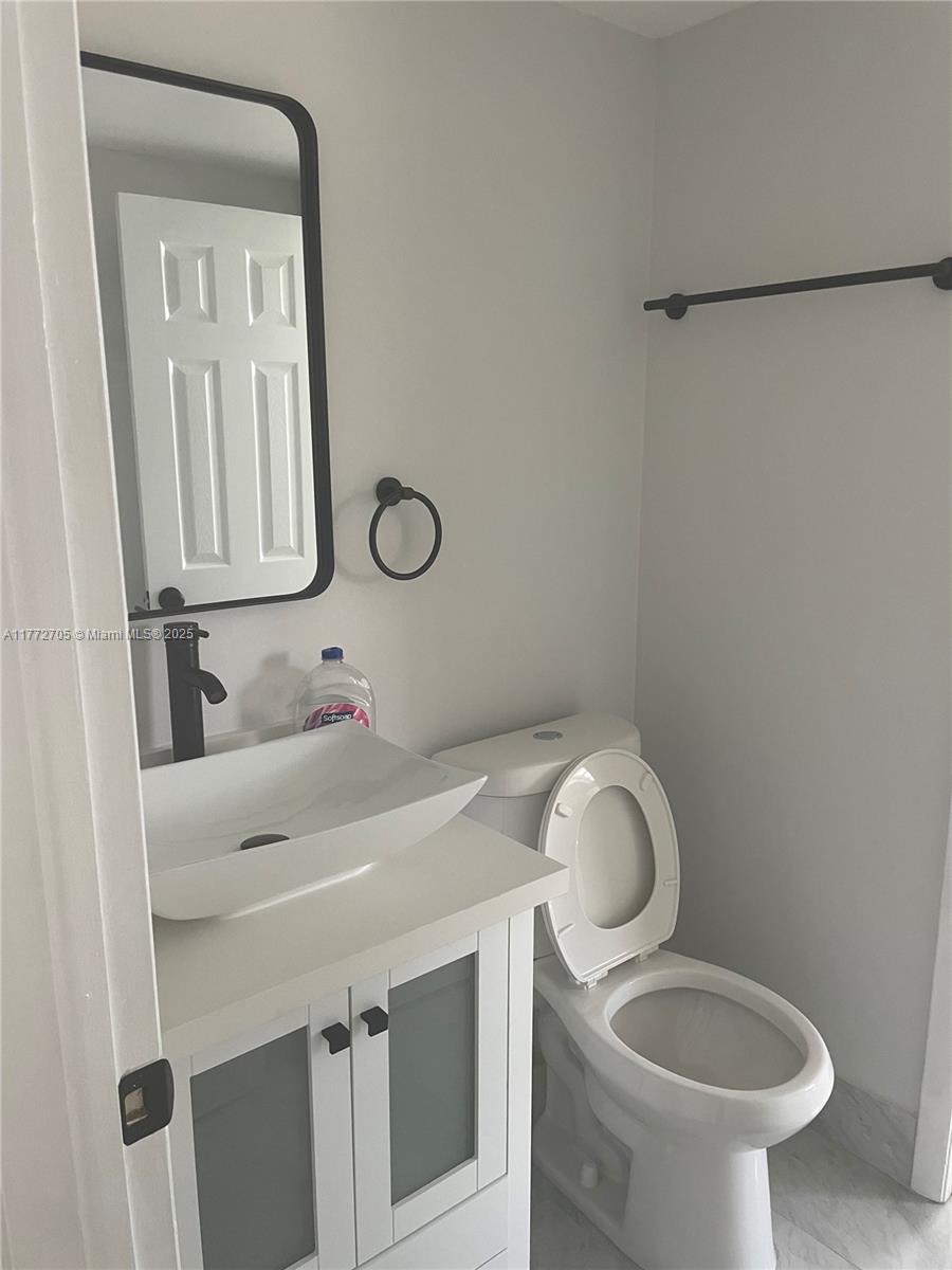 VALENCIA TERRACE CONDO - Residential