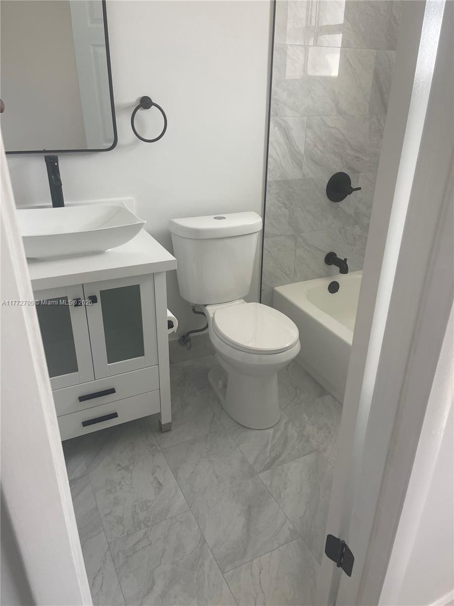 VALENCIA TERRACE CONDO - Residential