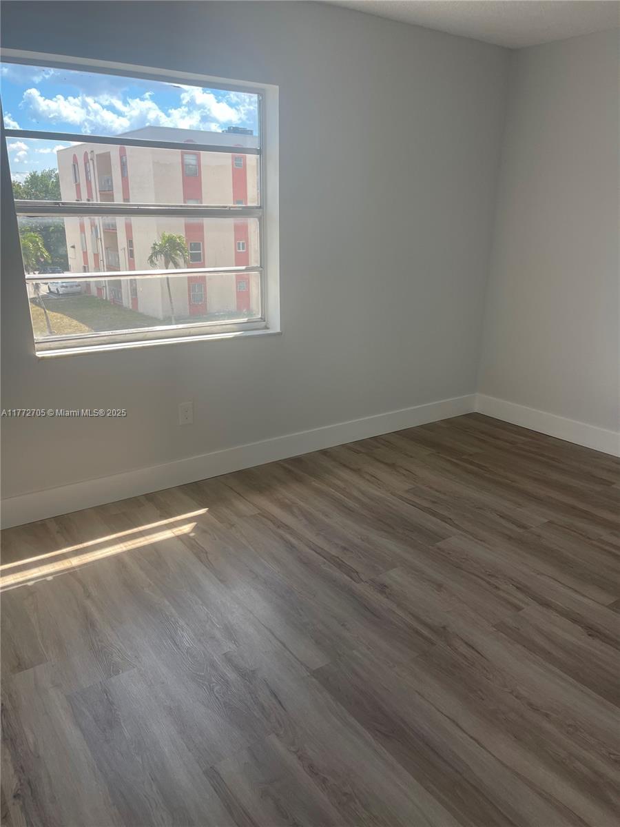 VALENCIA TERRACE CONDO - Residential