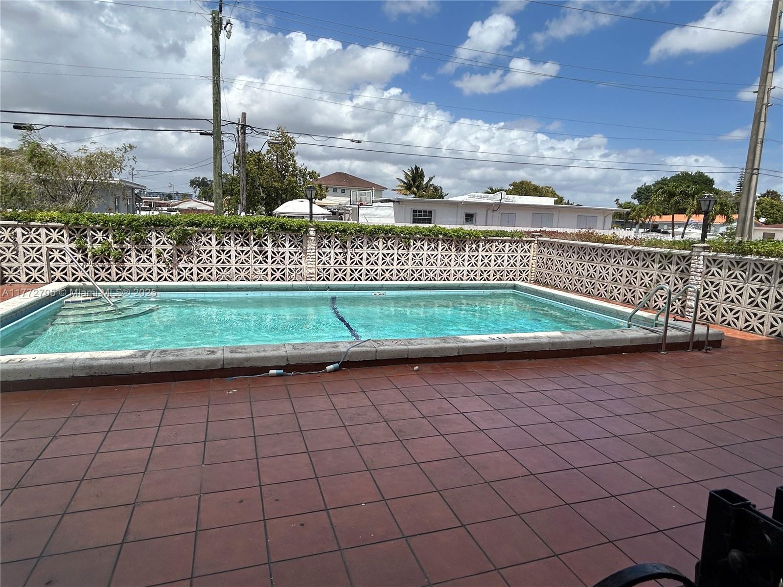 VALENCIA TERRACE CONDO - Residential