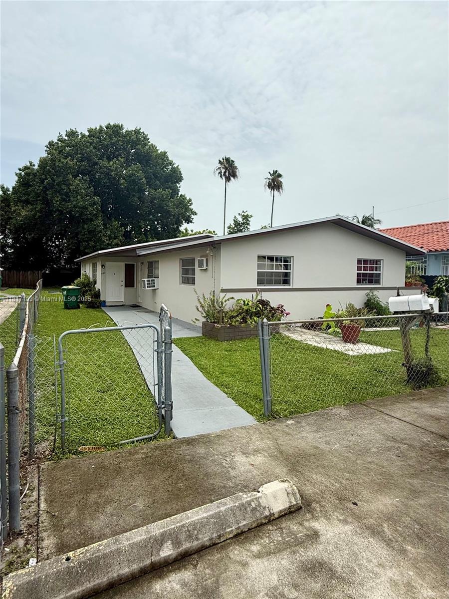 **INVESTORS Opportunity! Motivated Seller! NEGOTIABLE** This Duplex/Multi-family sits in a 9,060 square foot lot with potential to build multi-family dwellings. Each unit features 2-bedroom/1-bathroom, full kitchen, living-dining room with spacious living, washer/dryer, plenty of parking spaces & a shared utility room. Both sides has new roof installation, wall units/mini splits, and fresh outdoor paint. This property is on the border of West Miami & Westchester. Great Location! Assessable - few minutes from great schools, major highways, Downtown Miami, Brickell, the beaches & Miami International Airport. Low maintenance. No HOA!
Do not miss the opportunity to have this investment property or property to live with an additional income.
PLEASE DO NOT DISTURB THE RESIDENTS!!!