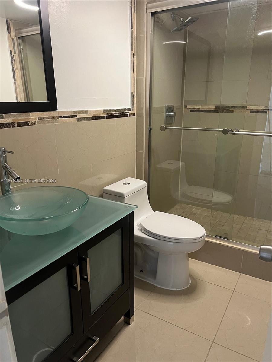 SEVENTH MOORINGS CONDOMIN - Residential