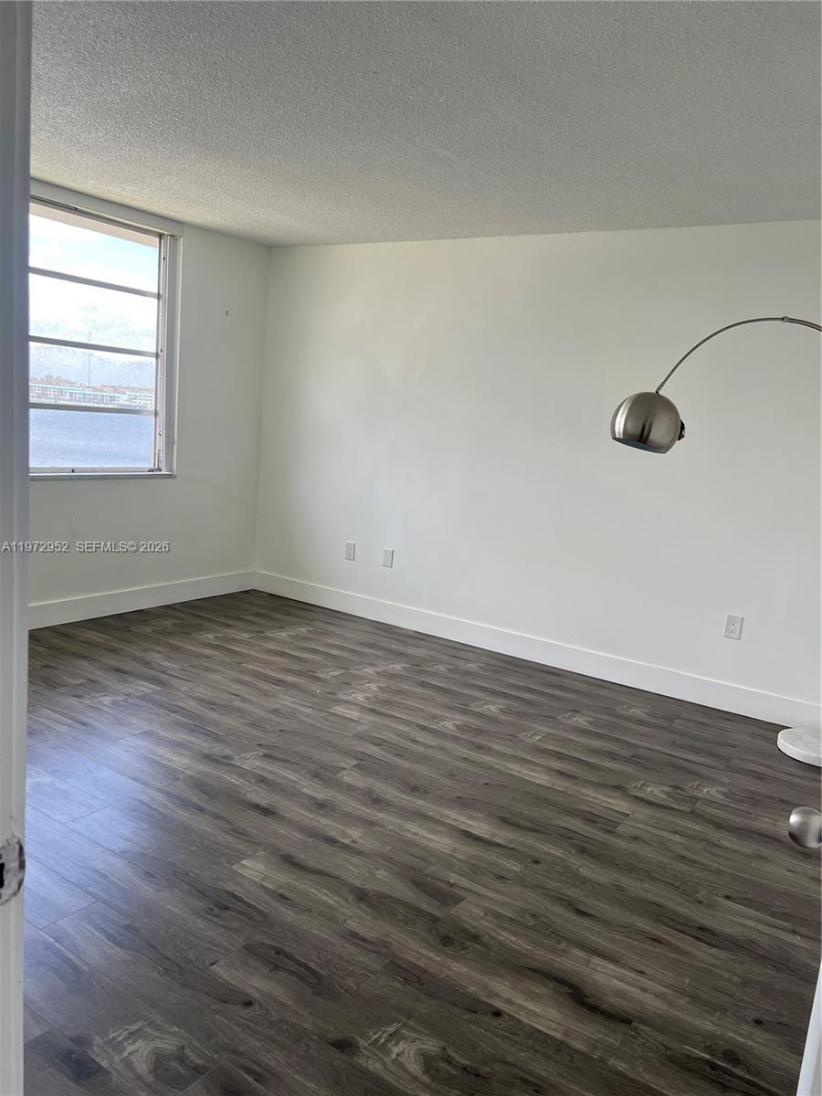 SEVENTH MOORINGS CONDOMIN - Residential