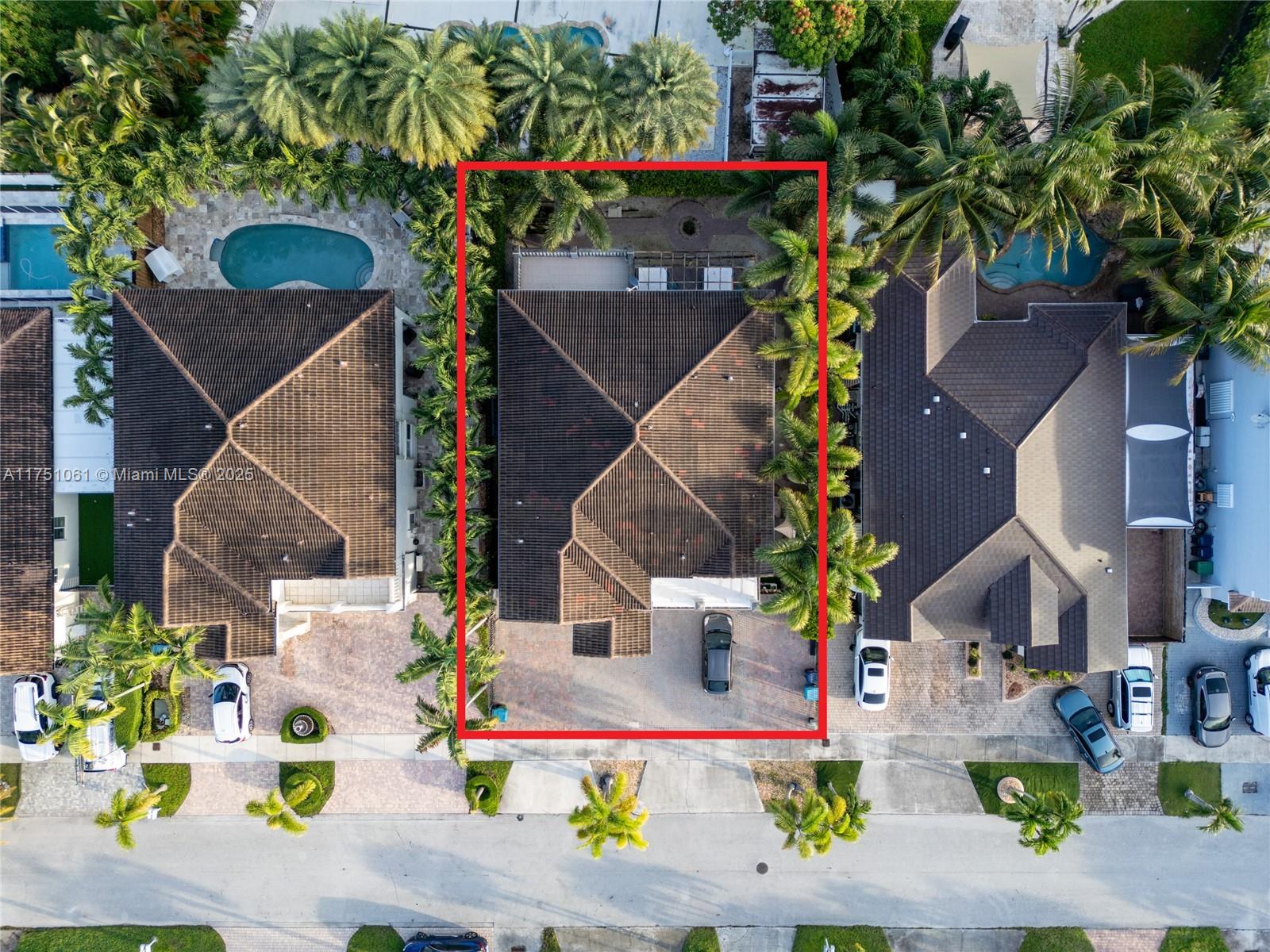 16481 Sw 58th Ter, Miami, Broward County, Florida - 5 Bedrooms  
4 Bathrooms - 